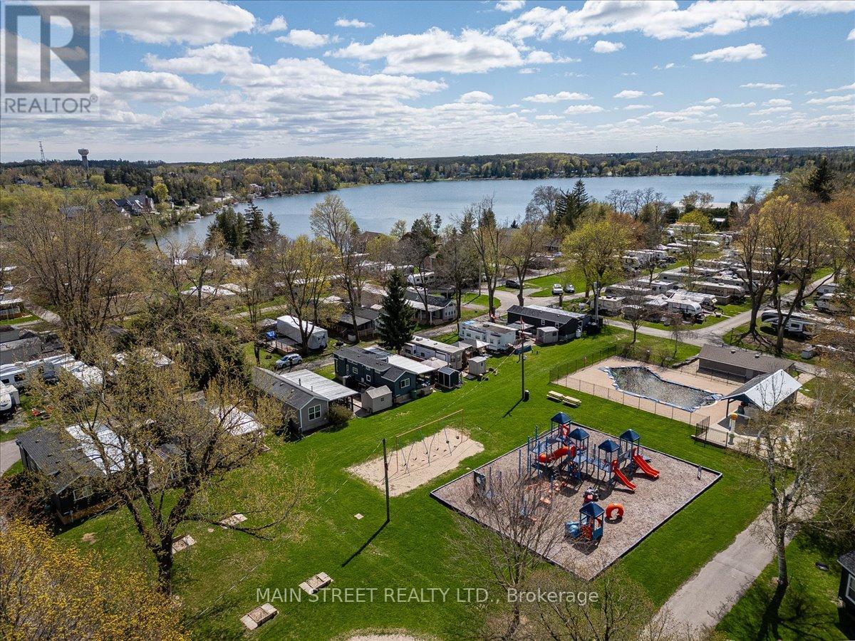 7 Hazel St, Whitchurch-Stouffville, ON L0G 1E0
