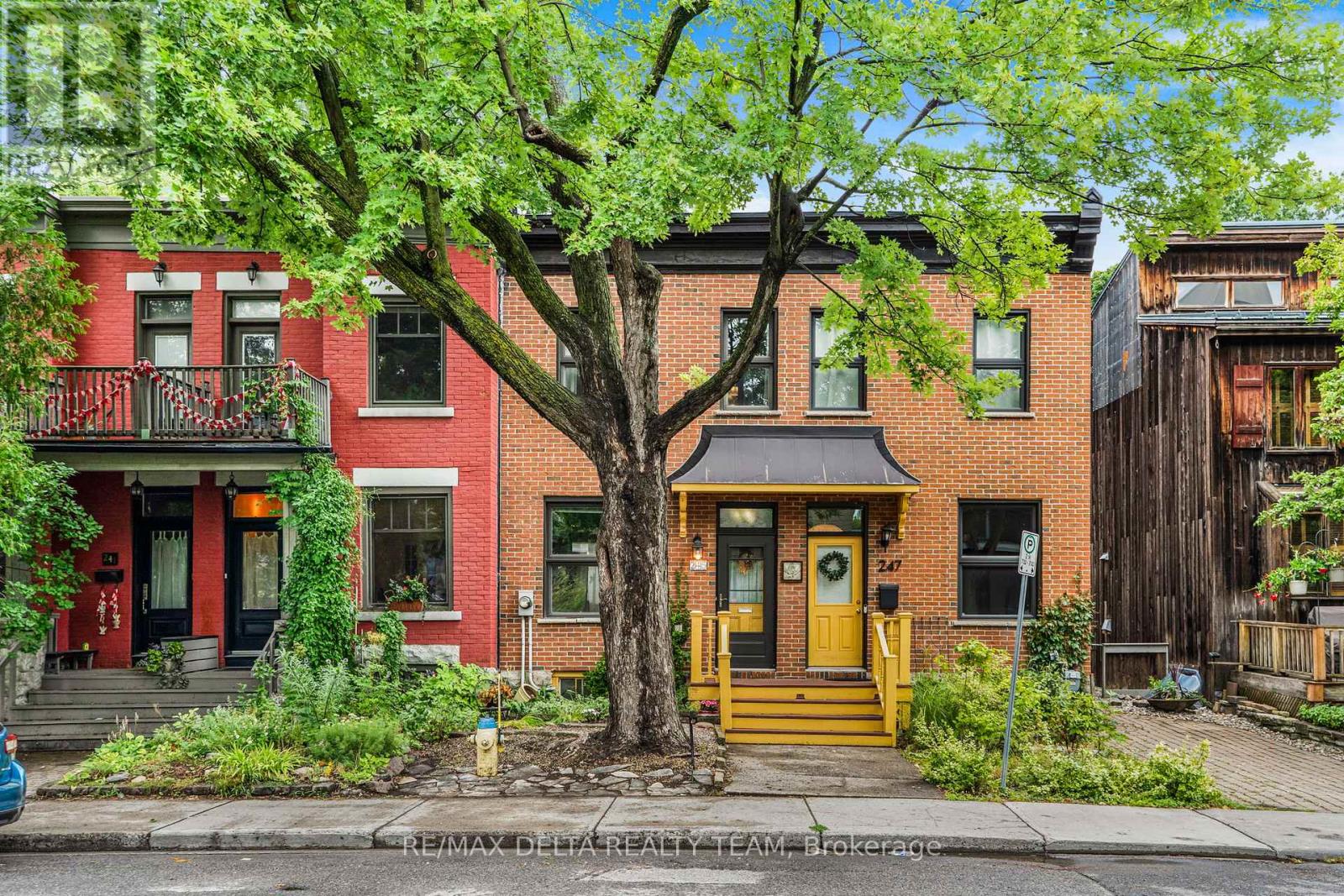 245 York St, Ottawa, ON K1N 5T9