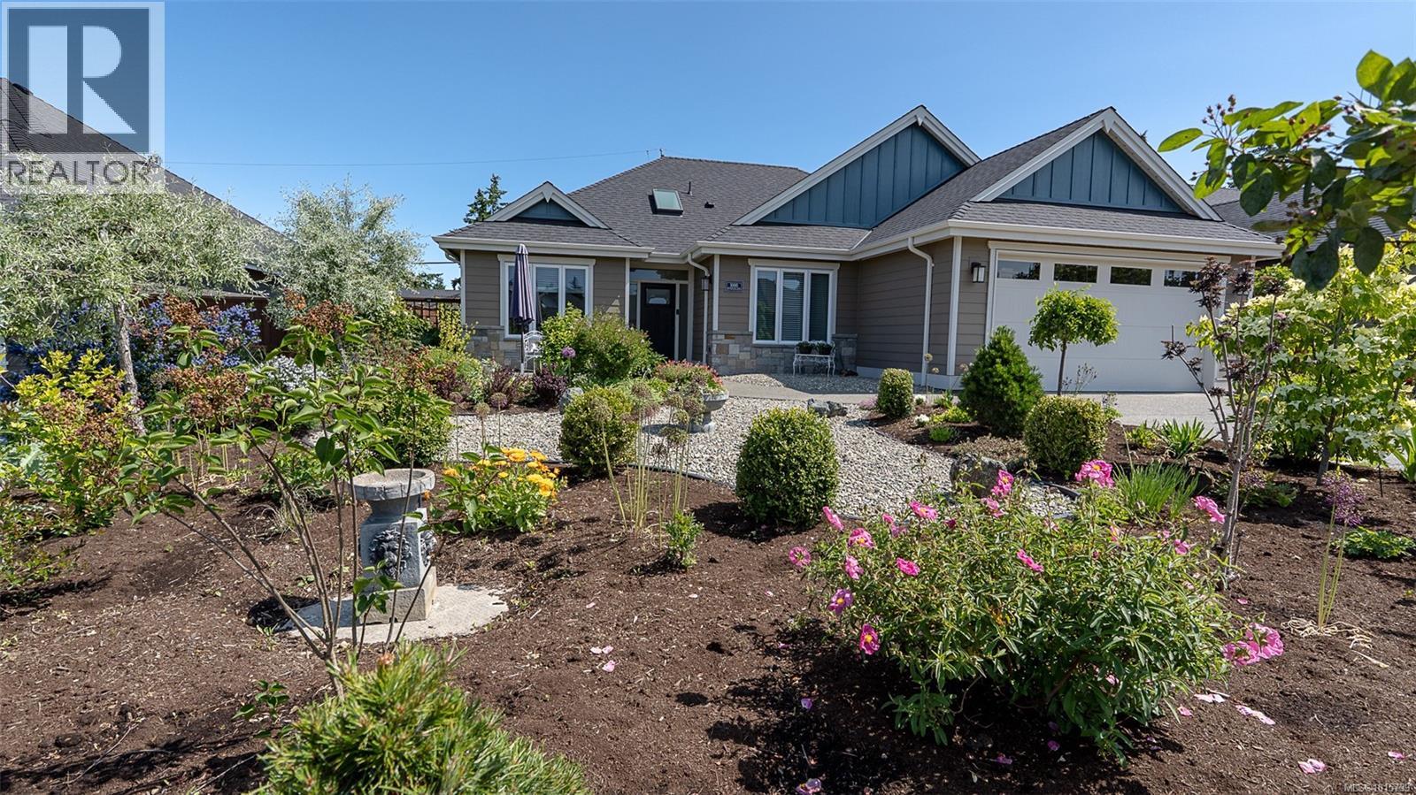 1000 Brookfield Cres, Parksville, BC V9P 0E3
