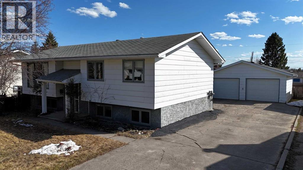 12 Avenue Unit 5319, Edson, AB T7E 1J8