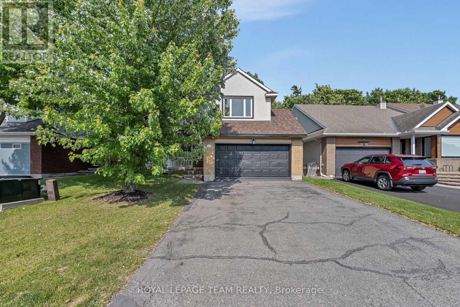 2207 Nature Trail Cres, Ottawa, ON K1W 1E7