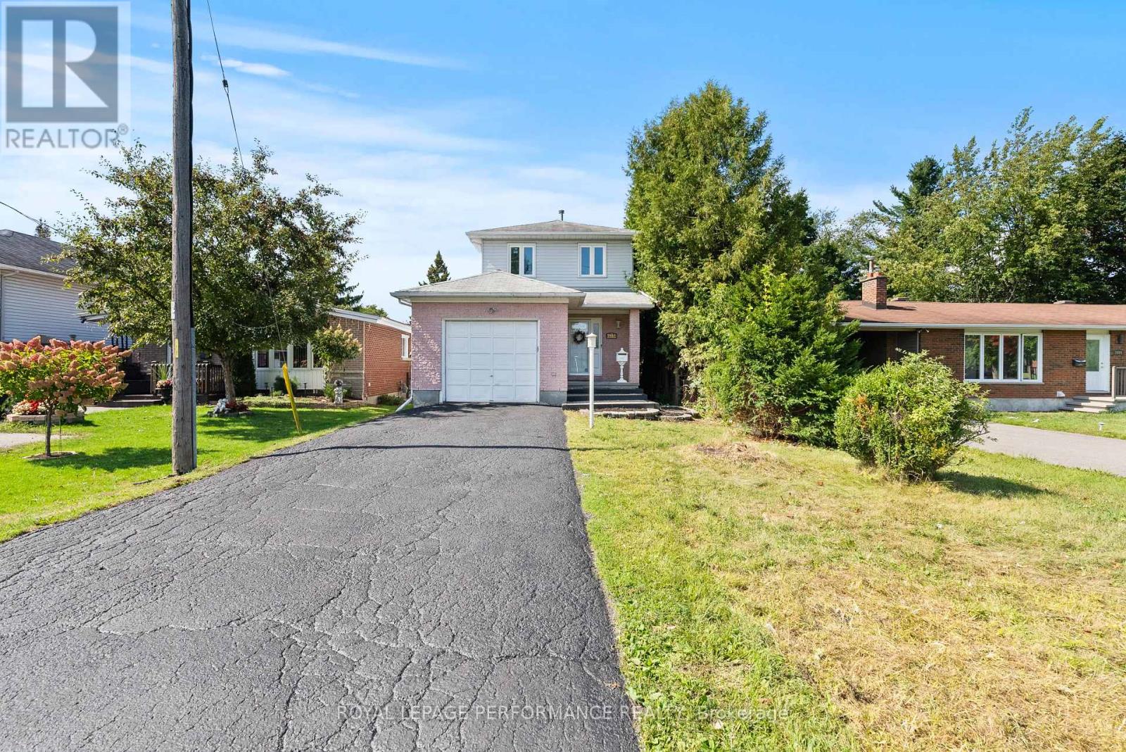 1980 Boyer Rd, Ottawa, ON K1C 1R4