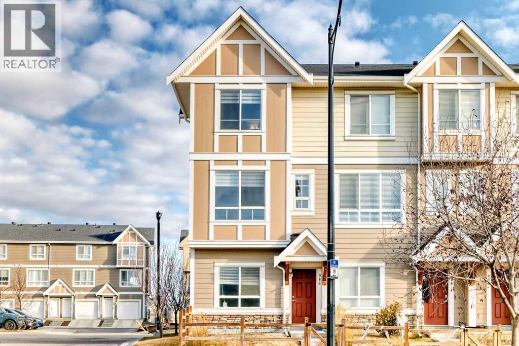 986 Sherwood Blvd NW, Calgary, AB T3R 0V3