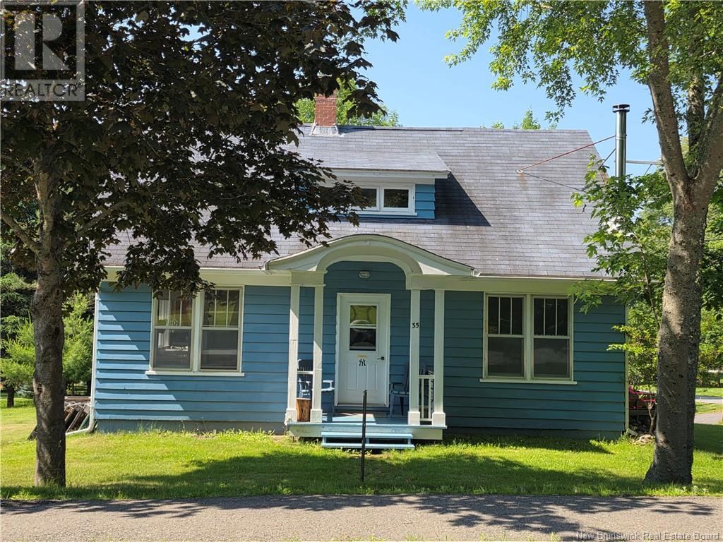 35 Parr St, Saint Andrews, NB E5B 1K2