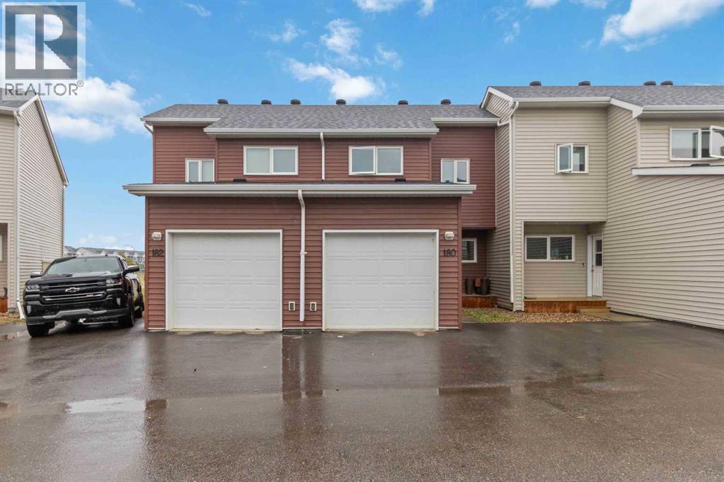 180 Almond Cres, Fort Mcmurray, AB T9J 1A2