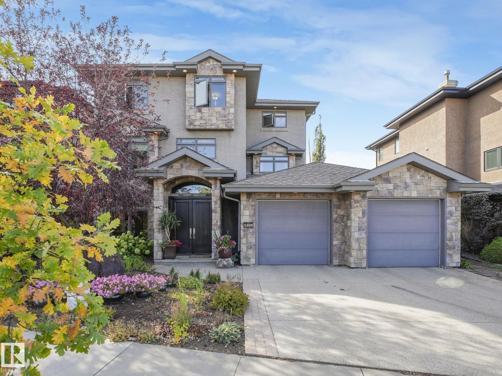 2408 Martell Cr NW, Edmonton, AB T6R 0C7
