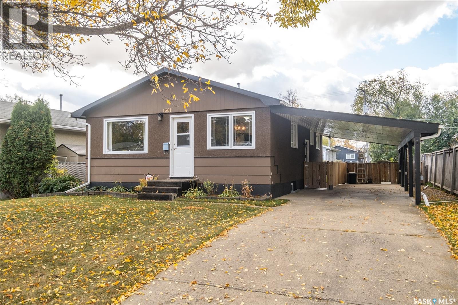 1361 3 Street East, Prince Albert, SK S6V 0J8
