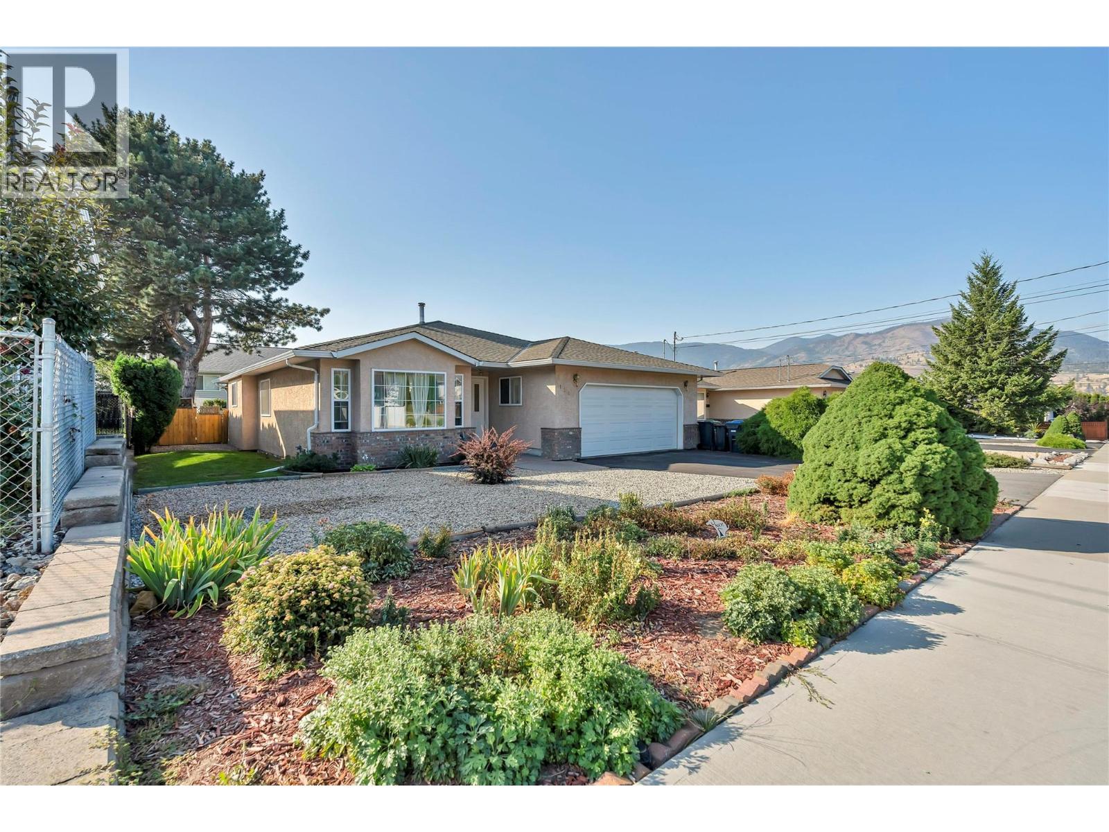 138 Okanagan Ave W, Penticton, BC V2A 3L1