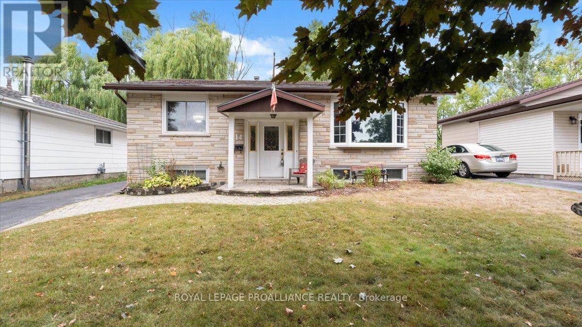 14 Connolly Ave, Quinte West, ON K8V 5T4
