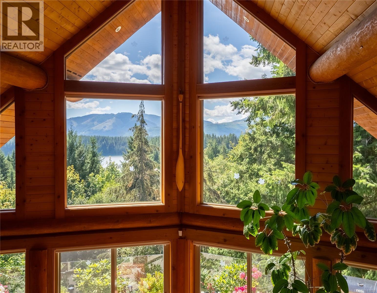 9215 Kestrel Dr, Lake Cowichan, BC V0R 2G1