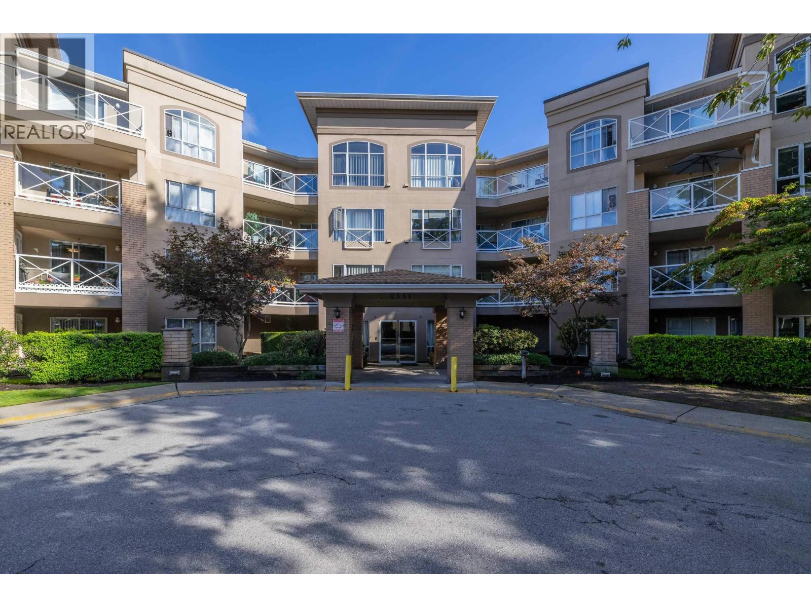 2551 Parkview Lane Unit 208, Port Coquitlam, BC V3C 6J8