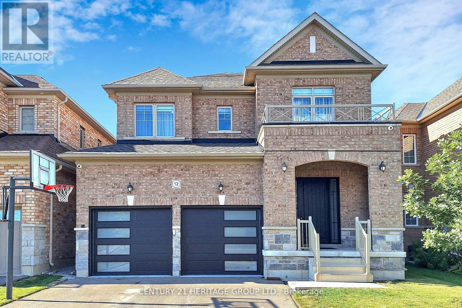 12 Tupling St, Bradford West Gwillimbury, ON L3Z 2A4