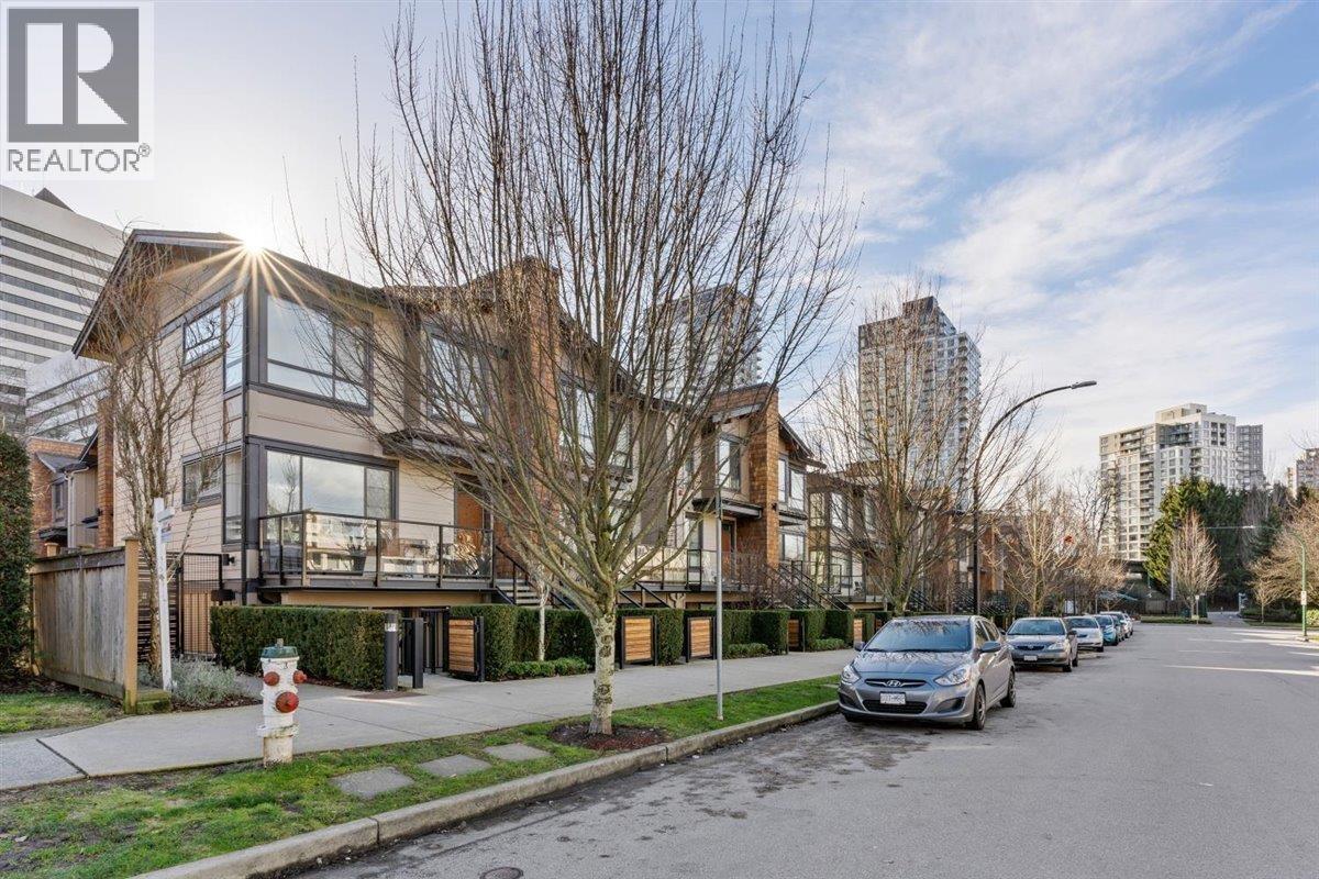 3728 Thurston Street Unit 37, Burnaby, BC V5H 0E6