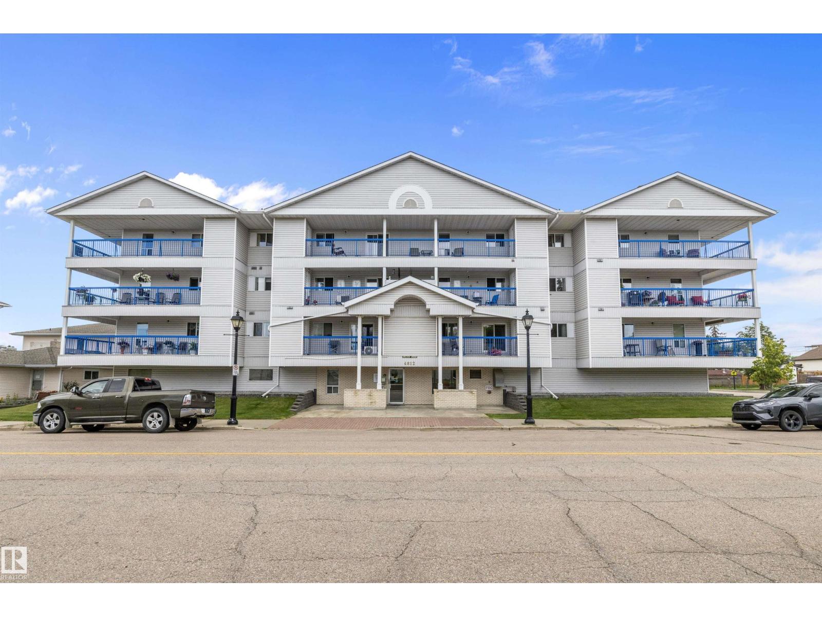 4812 51 Avenue #101, Stony Plain, AB T7Z 1R2
