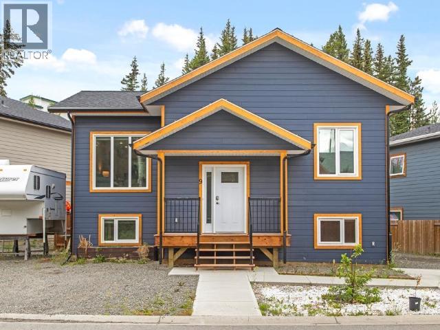 9-19 Wann Rd, Whitehorse, YT Y1A 0K4