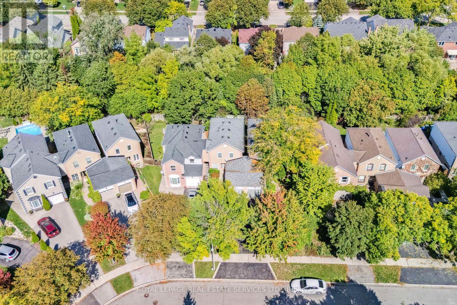 1233 Hedgestone Cres, Oakville, ON L6M 1X6