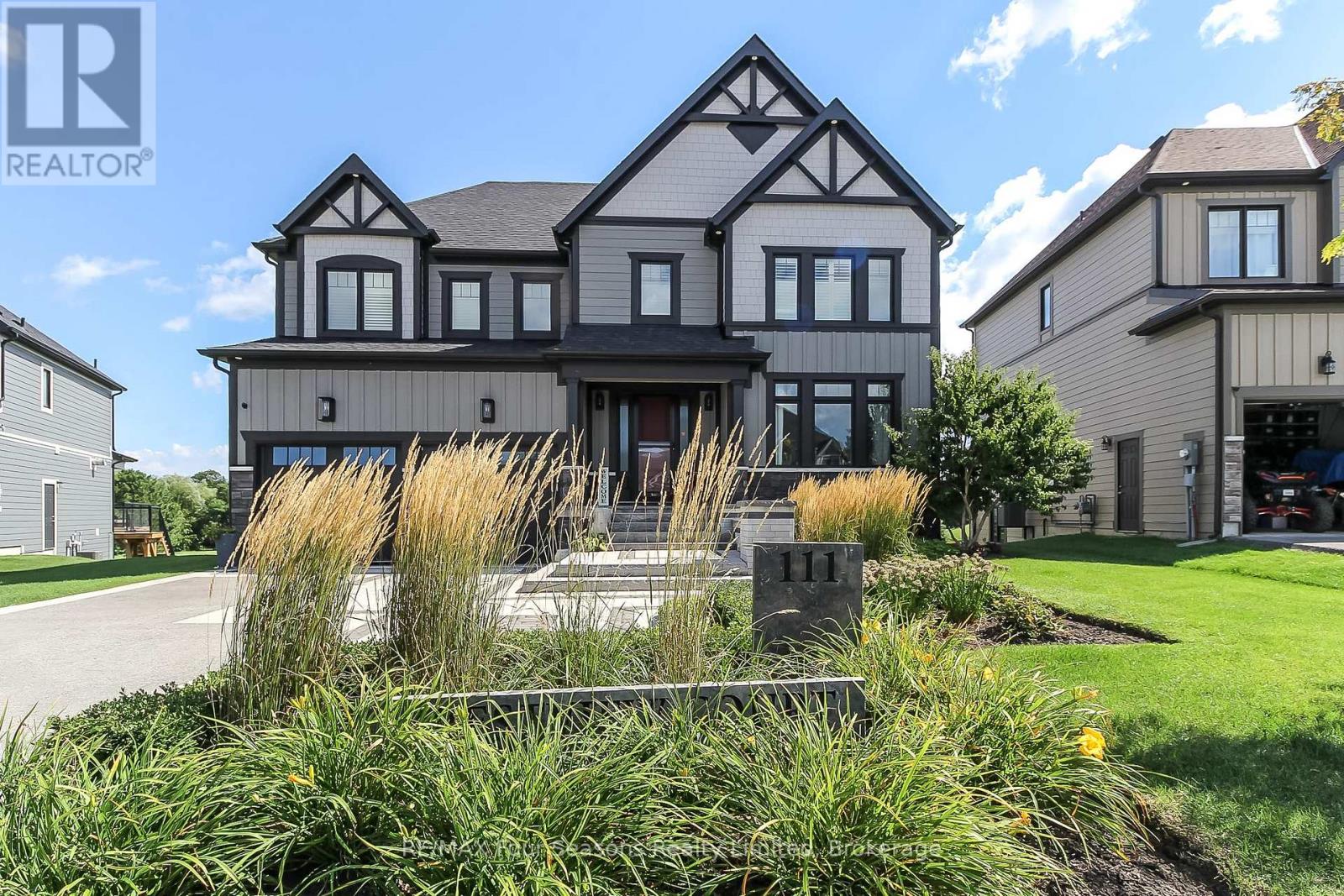 111 Crestview Ct, Blue Mountains, ON L9Y 0Z4