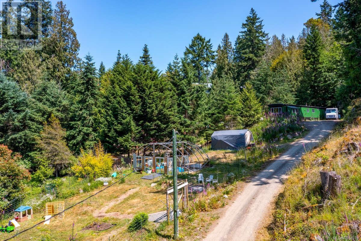 2620 Gunwhale Rd, Pender Island, BC V0N 2M2