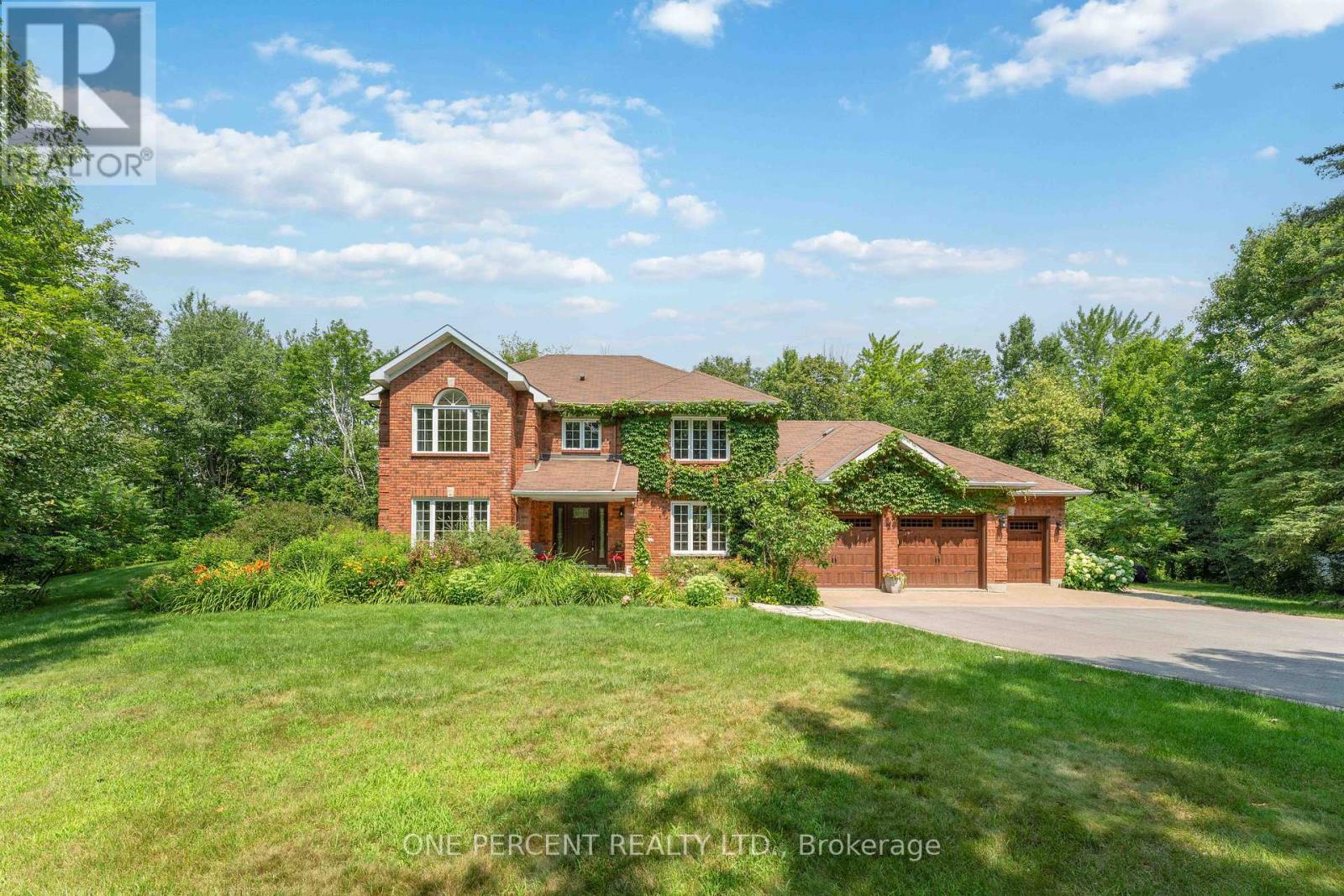 100 John Aselford Dr, Ottawa, ON K2K 1X7