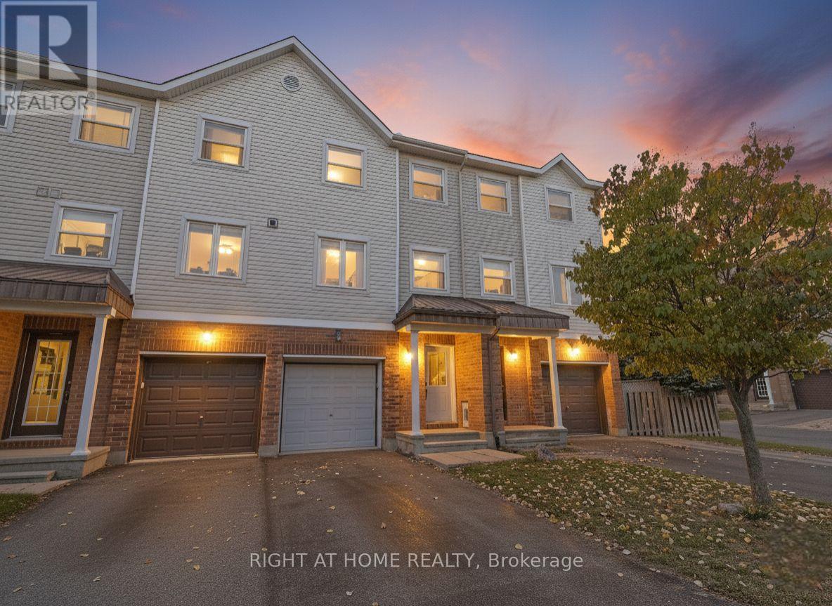 773 Cobble Hill Dr, Ottawa, ON K2J 0C3