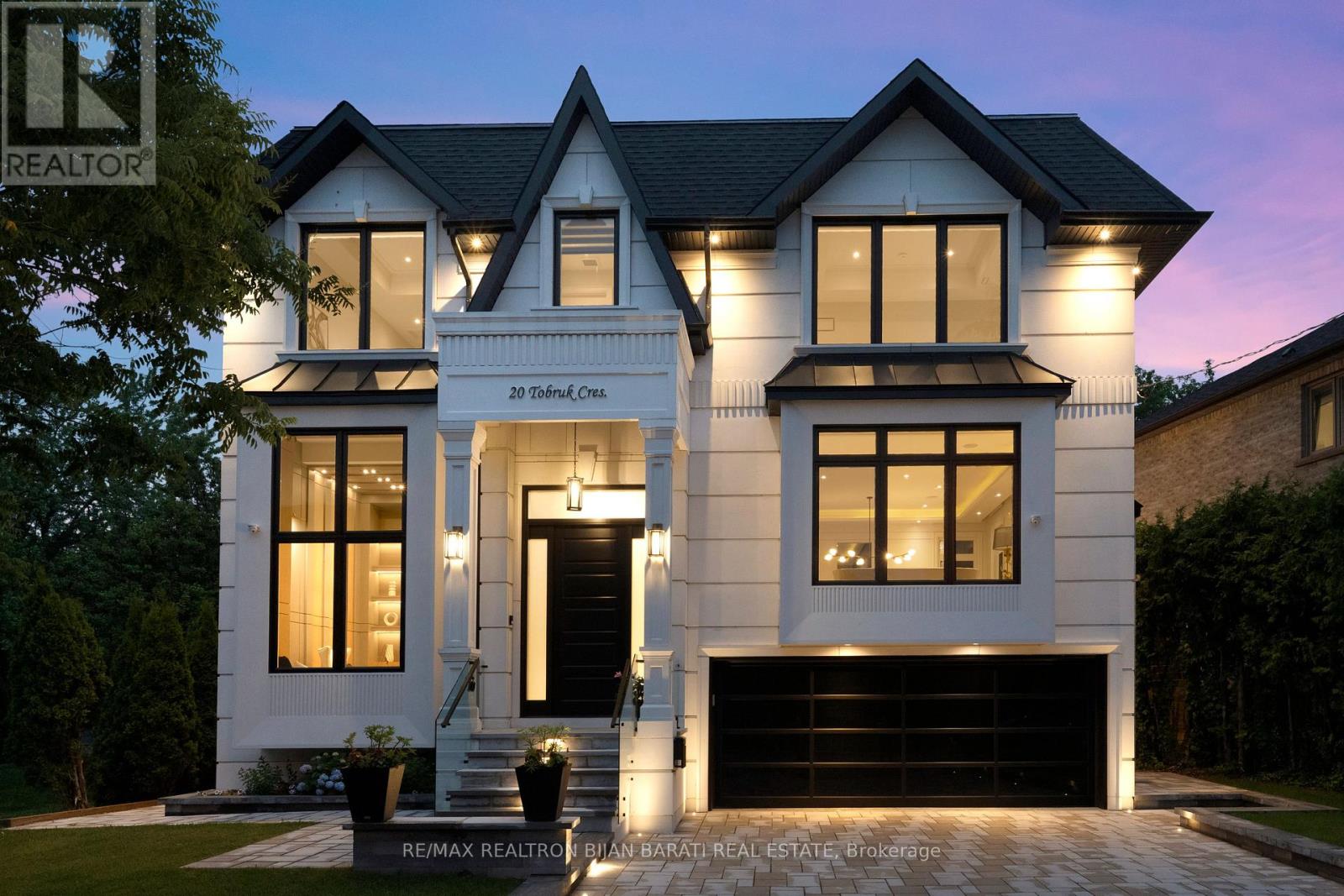 20 Tobruk Cres, Toronto Newtonbrook East, ON M2M 3B4