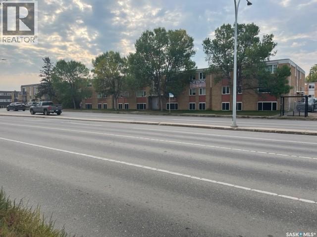 1919 22 Street West, Saskatoon, SK S7M 0T8