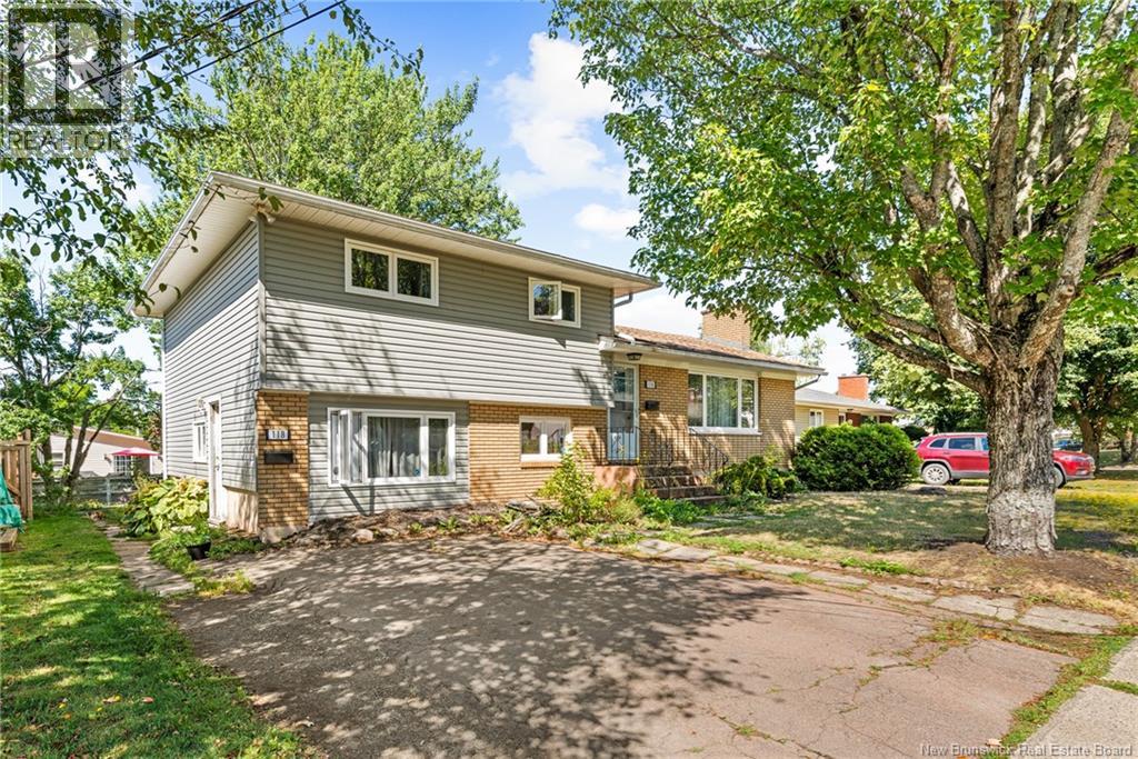 116-118 Brentwood, Moncton, NB E1E 1N1