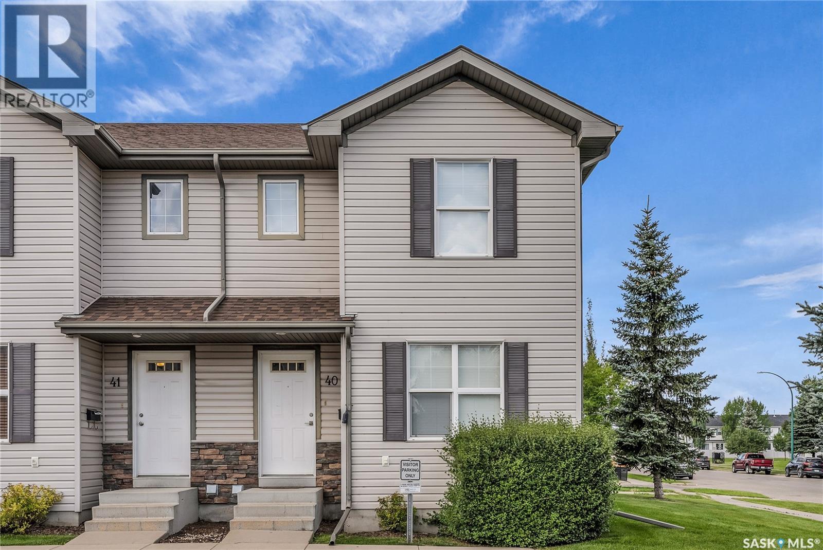 135 Pawlychenko Lane Unit 40, Saskatoon, SK S7V 1K2