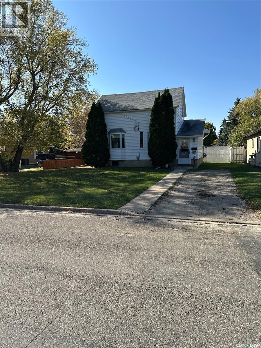 408 5 Avenue, Rosthern, SK S0K 3R0