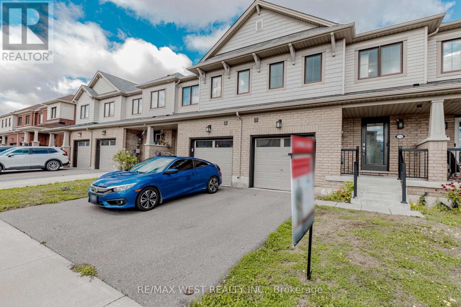 74 Pagebrook Cres, Hamilton, ON L8J 0K7