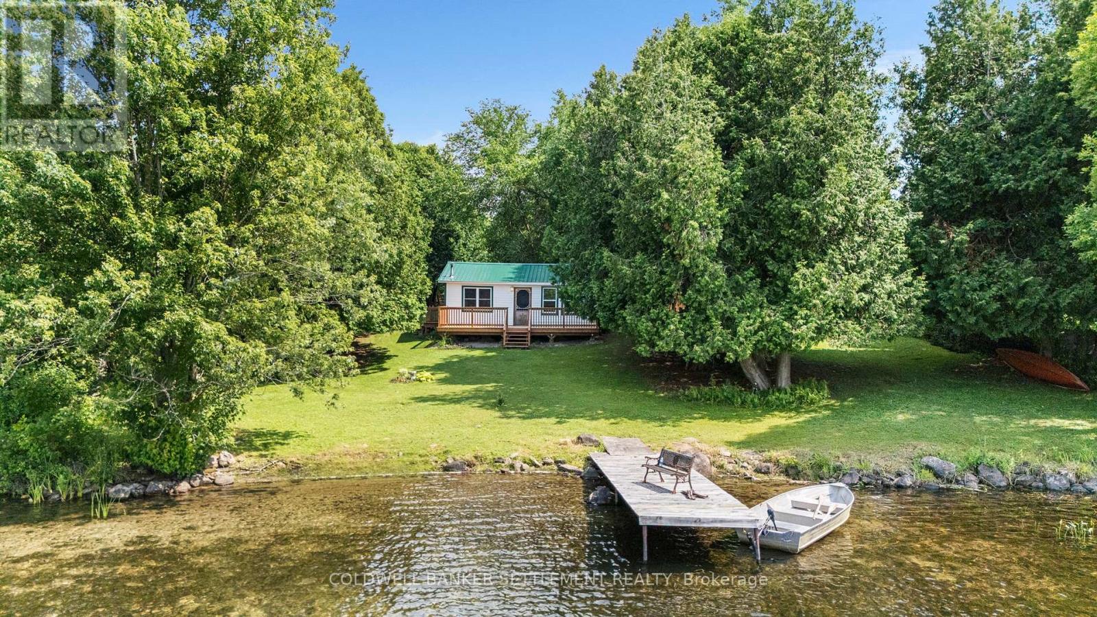 236 Halls Ln, Tay Valley, ON K7H 3C5