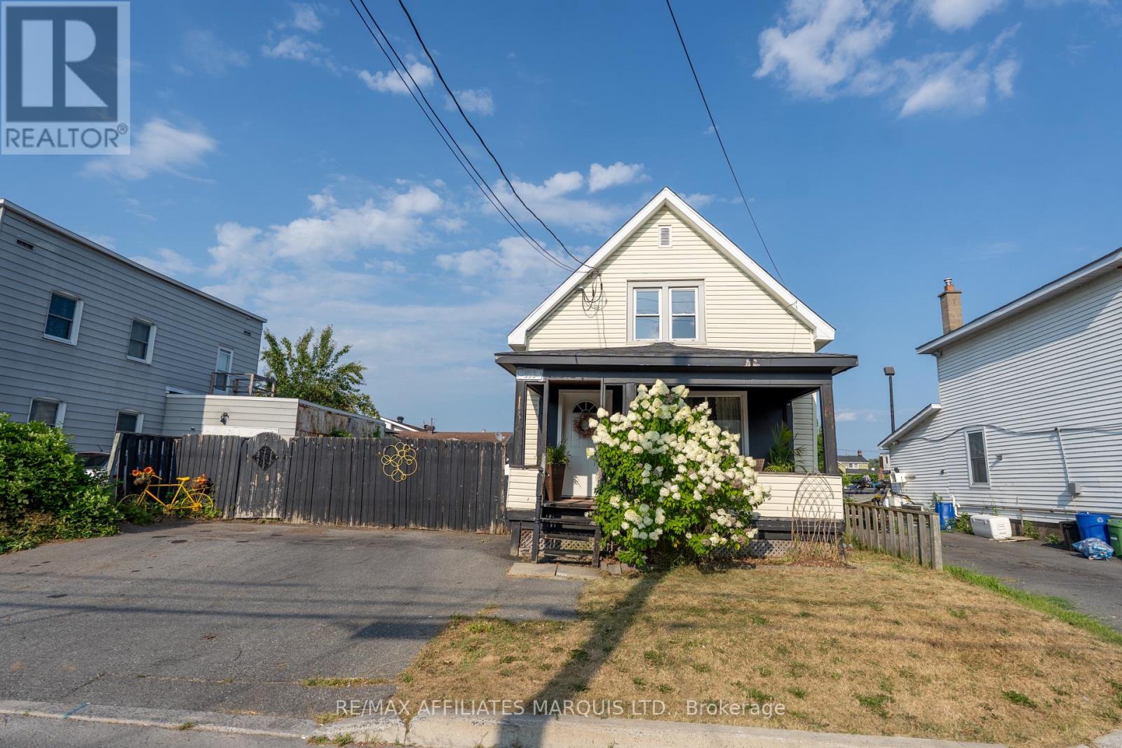 633 Augustus St, Cornwall, ON K6J 3X2