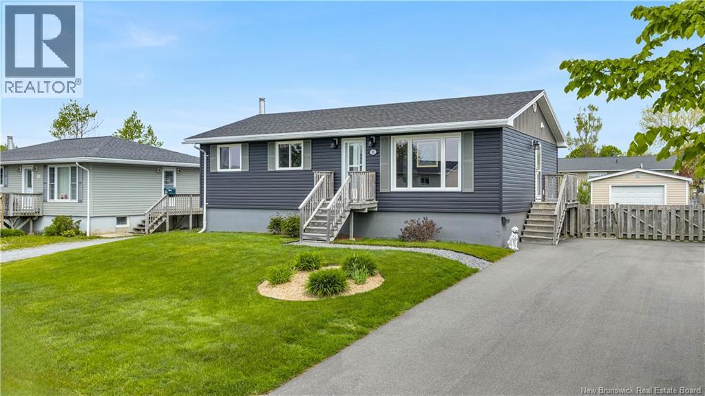95 Seaward Cres, Saint John, NB E2P 1E5