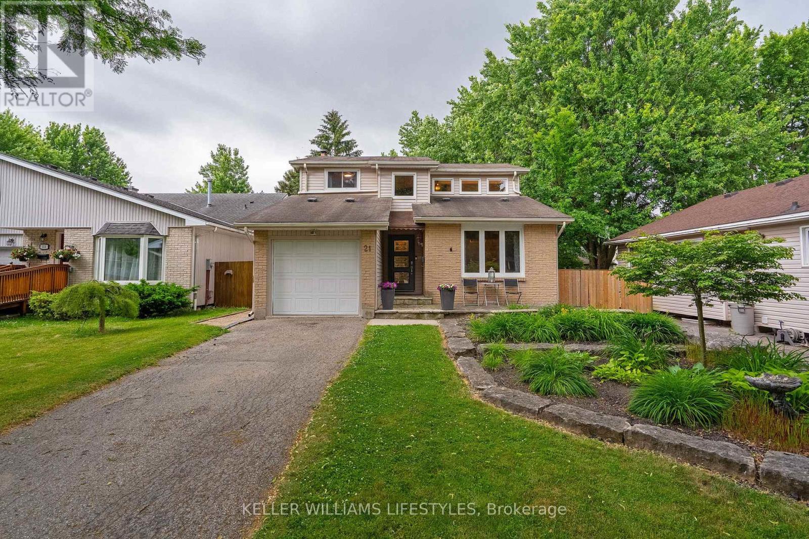 21 Beechbank Cres, London, ON N6E 2N9