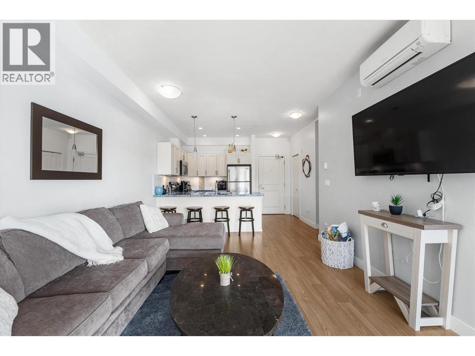 3220 Skyview Lane Unit 407, West Kelowna, BC V4T 3J4
