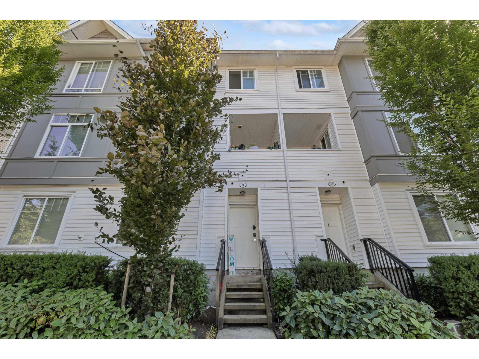 11267 133 Street Unit 9, Surrey, BC V3R 0E3