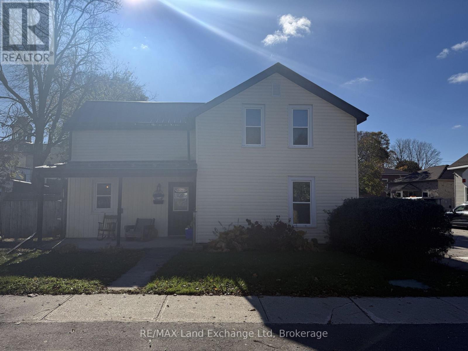 26 Patrick St W, North Huron, ON N0G 2W0