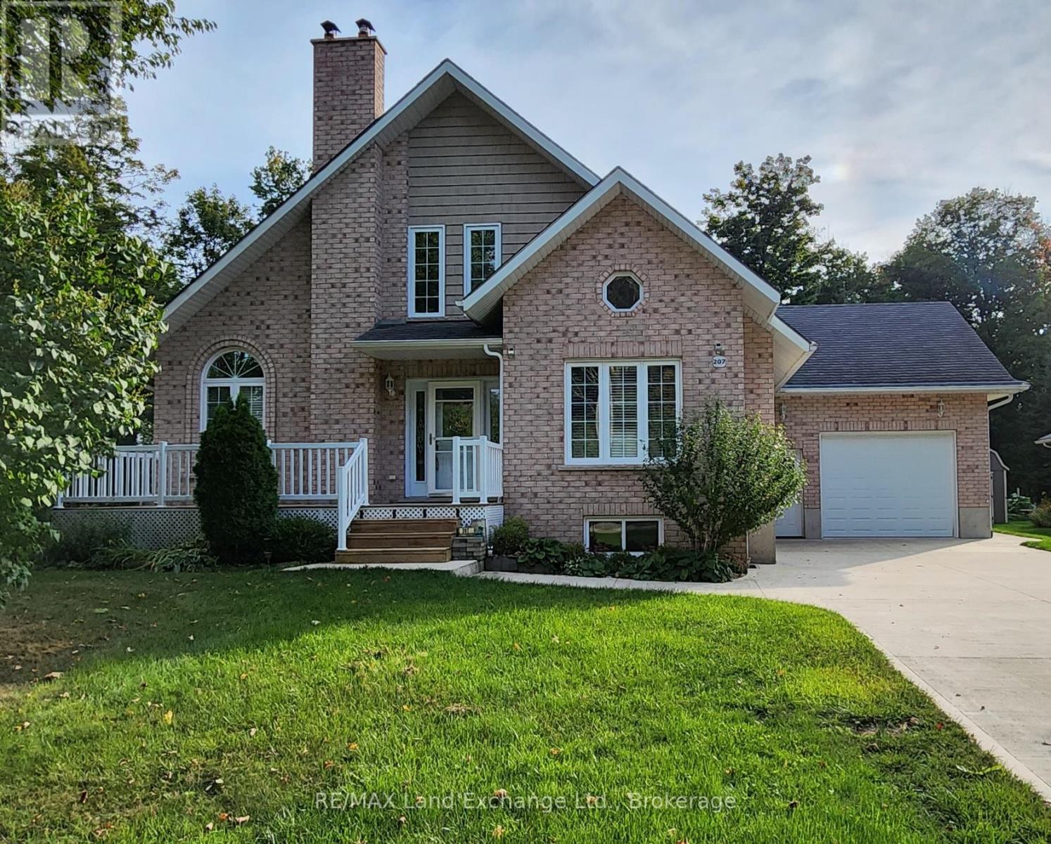 207 Birch Cres, Huron-Kinloss, ON N0G 2R0