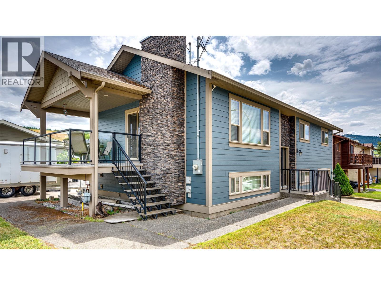 5409 Willow Dr, Vernon, BC V1T 2E4