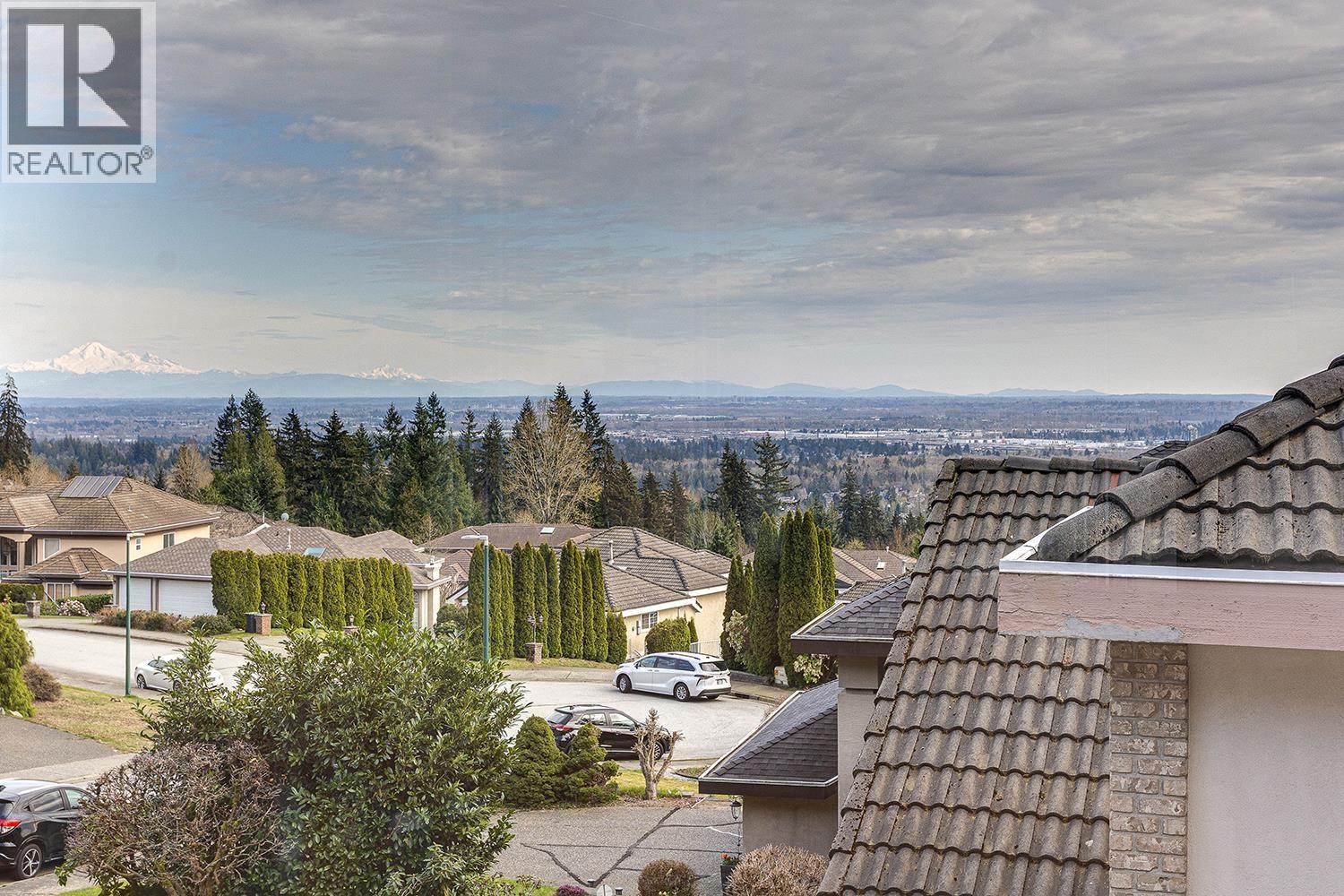 1522 Whitebark Pl, Coquitlam, BC V3E 2V8