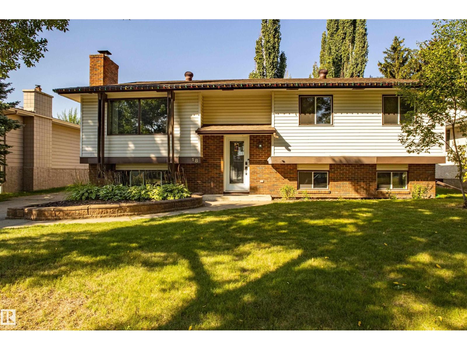 18 Lockhart Dr, St. Albert, AB T8N 2V1