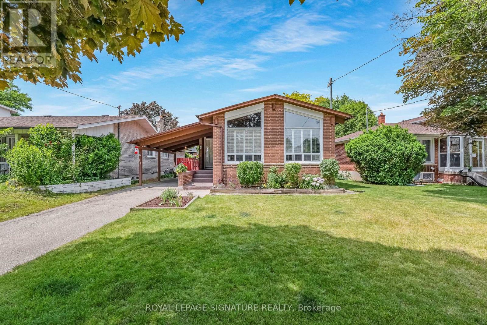 6 Lynn Gate Cres, Toronto, ON M1T 2E2