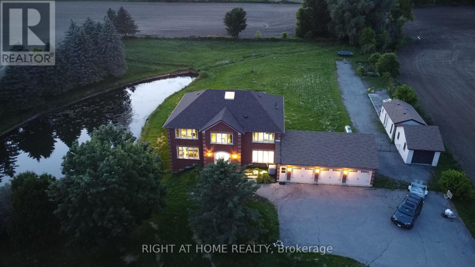 1008 Mount Albert Rd, East Gwillimbury, ON L0G 1V0