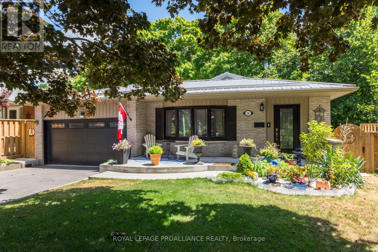 56 Parkview Hts, Quinte West, ON K8V 5L7