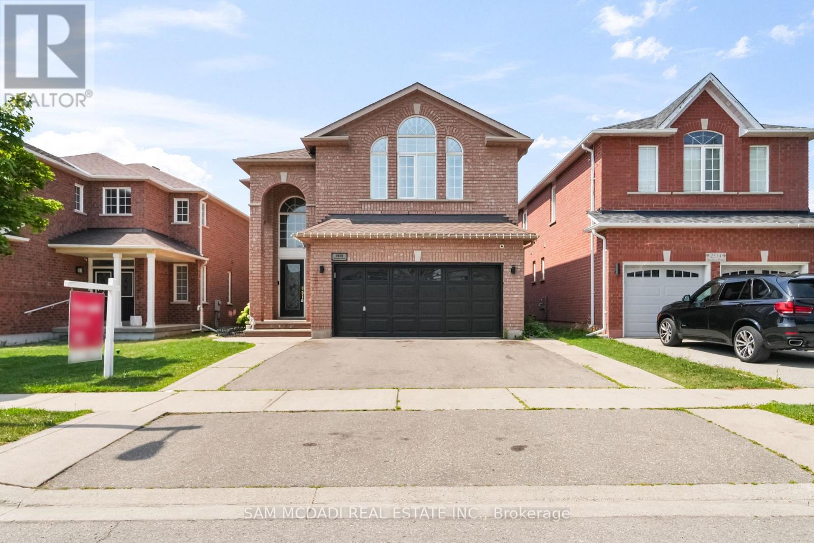2530 Nichols Dr, Oakville, ON L6H 7L3