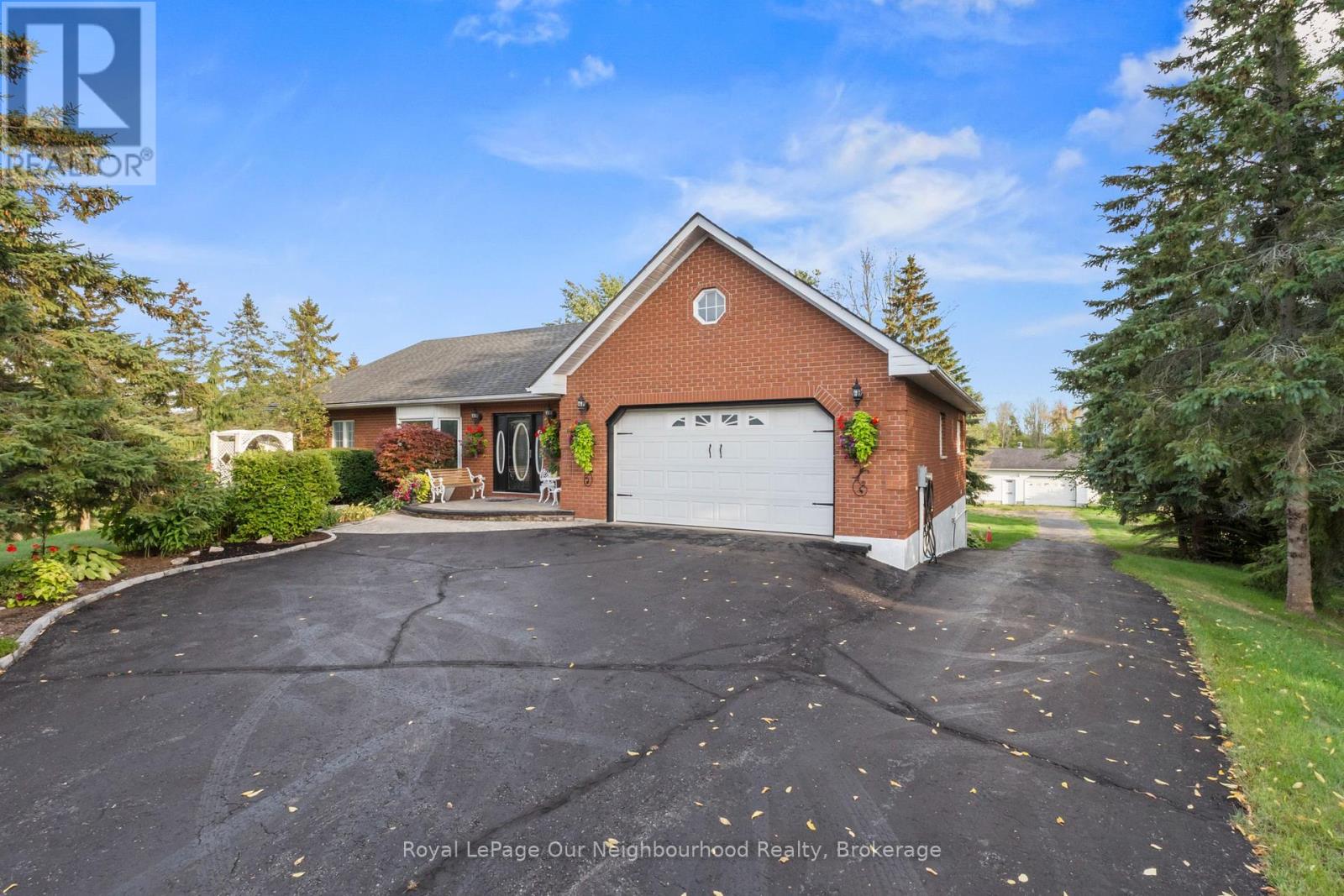 794 Old Highway 2, Quinte West, ON K8V 5P5