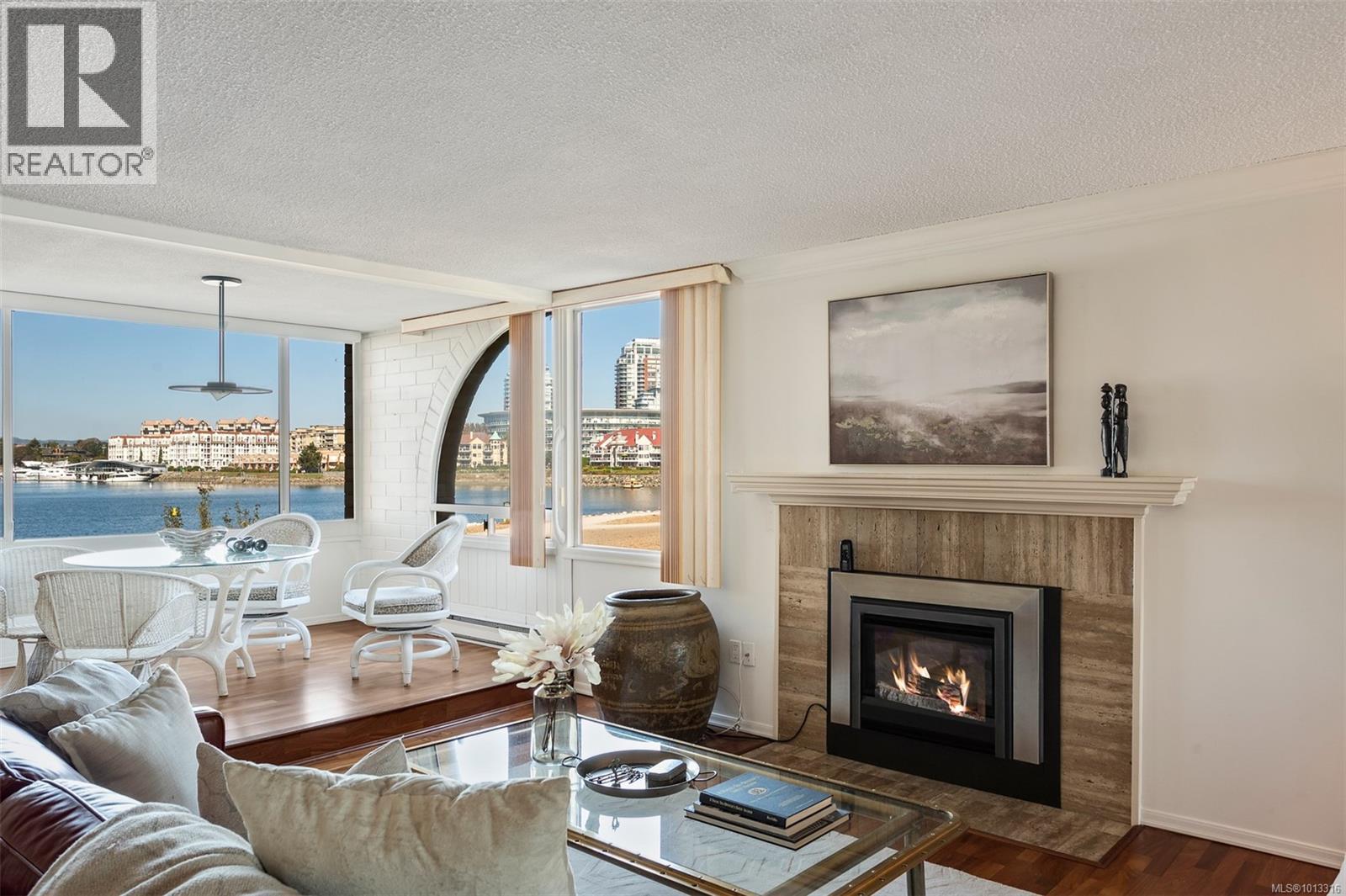 640 Montreal St Unit 201 St, Victoria, BC V8V 1Z8