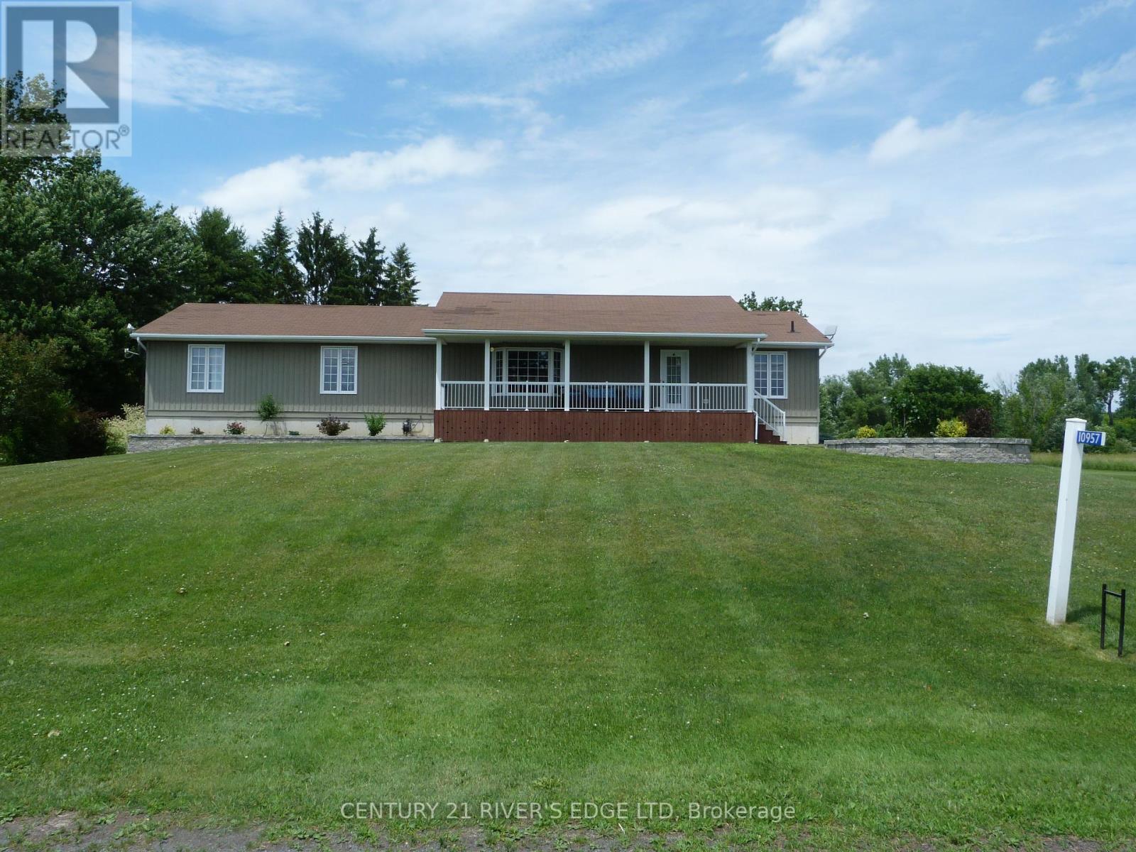 10957 Stampville Rd, South Dundas, ON K0E 1K0