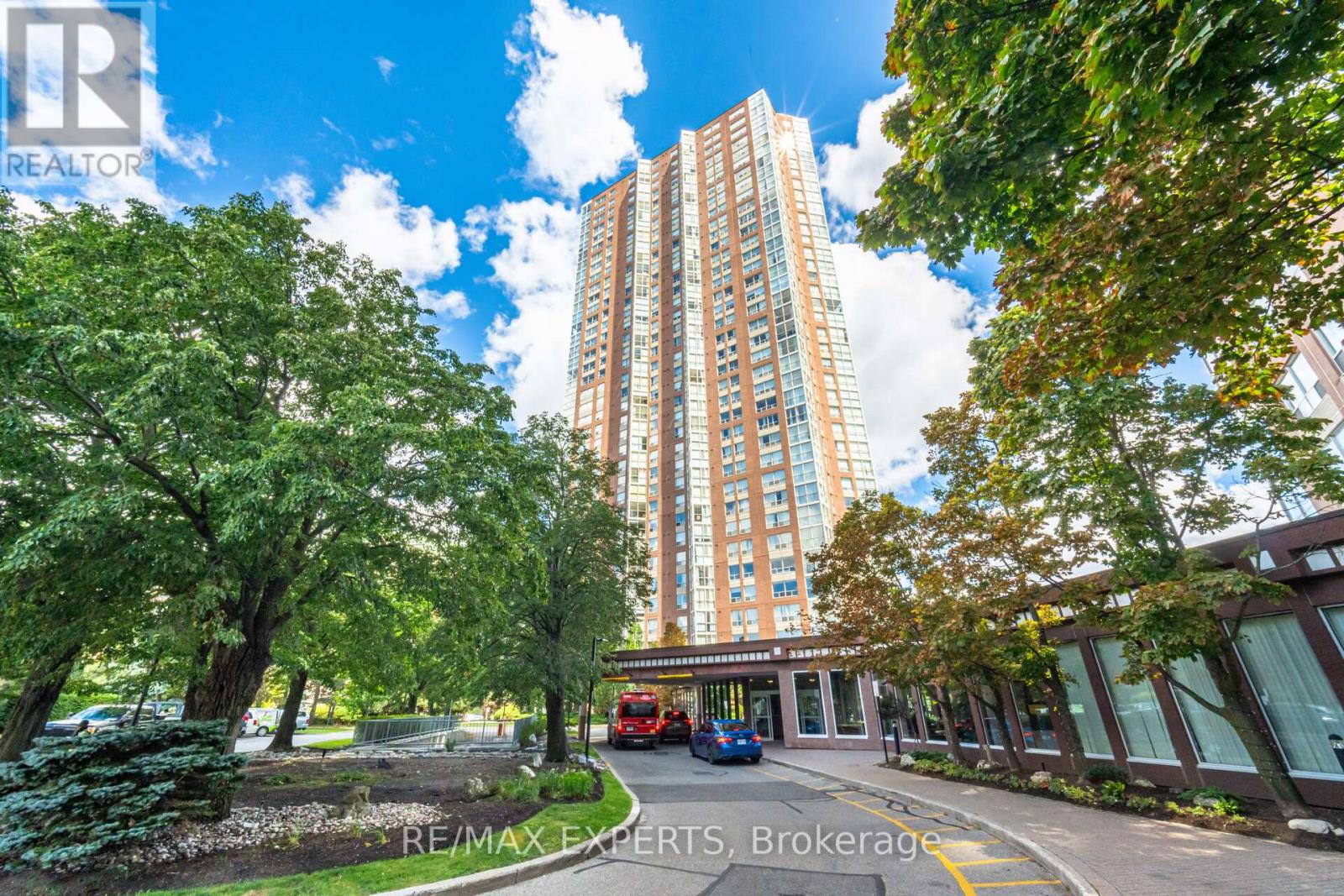 3610 7 Concorde Pl, Toronto, ON M3C 3N4