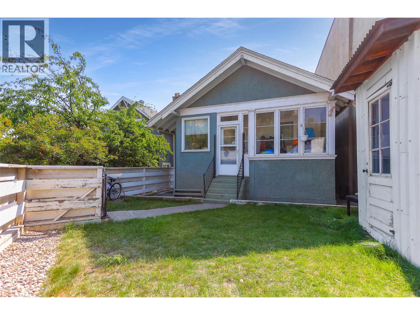 635 Victoria St, Trail, BC V1R 3S9
